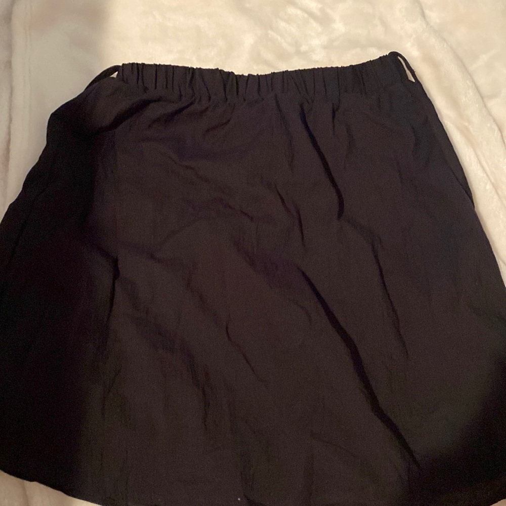 black skirt